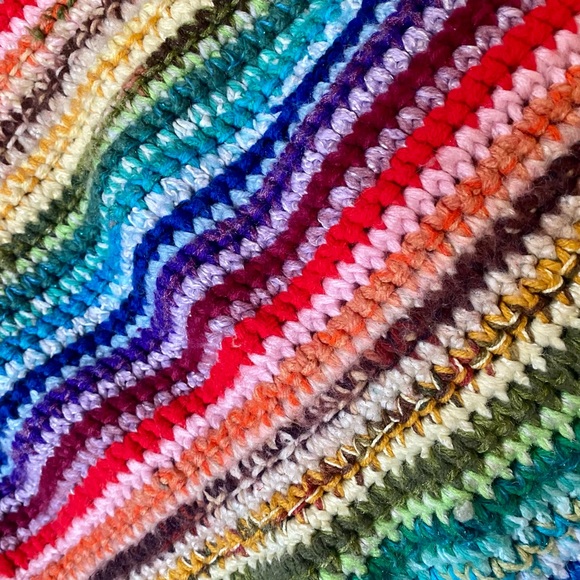 Homemade rainbow knitted blanket - Picture 3 of 6